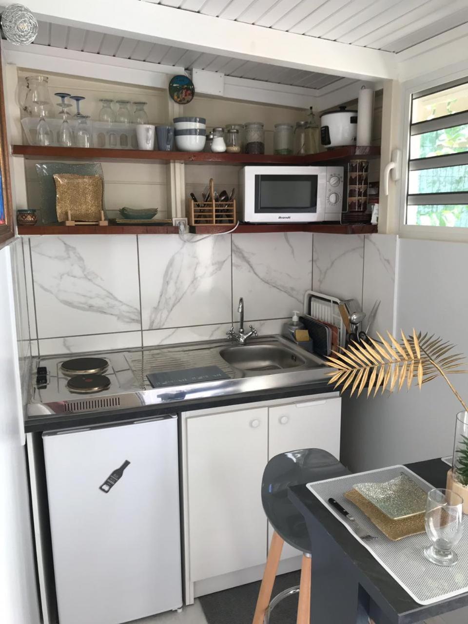 La Suite Odile Piscine Le Lamentin Kamer foto